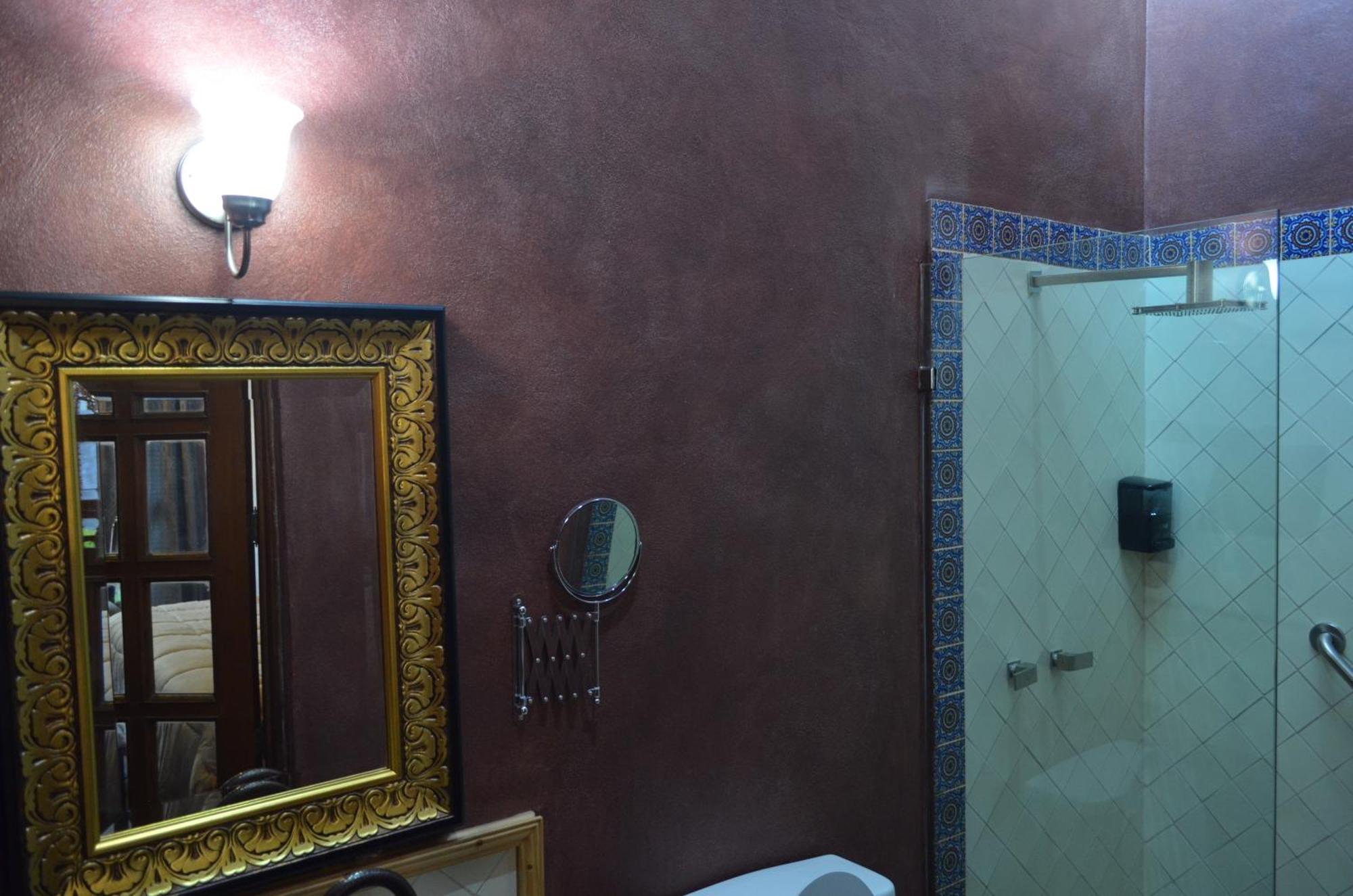 Hotel Art Gallery Casona De Los Milagros Colima Exterior photo
